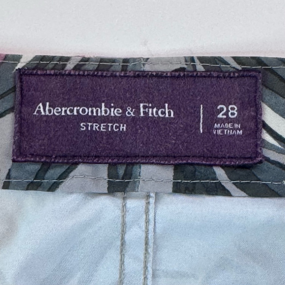 Abercrombie & Fitch Men’s Floral Swim Trunks Board Shorts Gray Pink Blue Size 28 - Picture 12 of 14